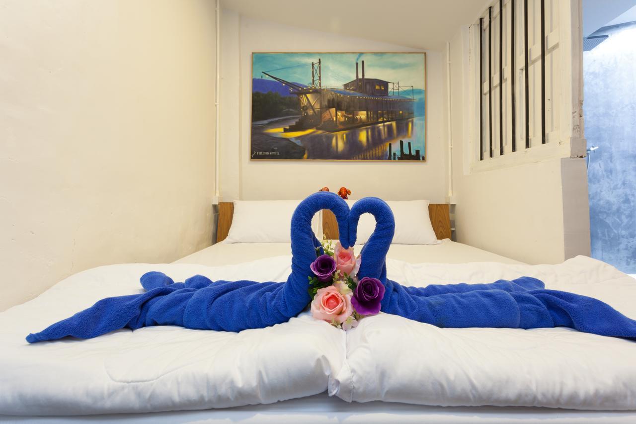 Feel Good Hostel Пхукет Екстер'єр фото