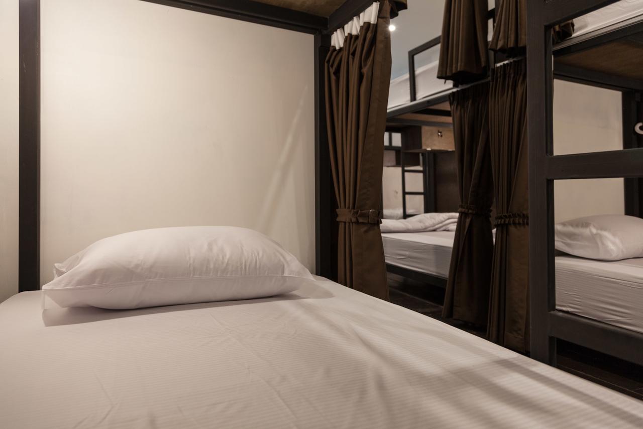 Feel Good Hostel Пхукет Екстер'єр фото