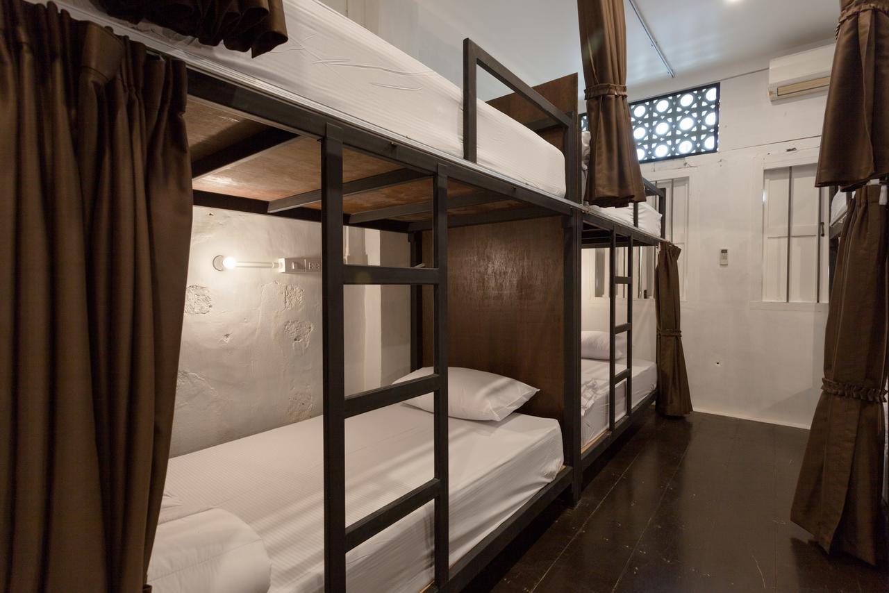 Feel Good Hostel Пхукет Екстер'єр фото